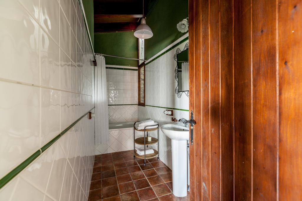 Estanca La Pau - Adults Only Guest House Malla Екстериор снимка