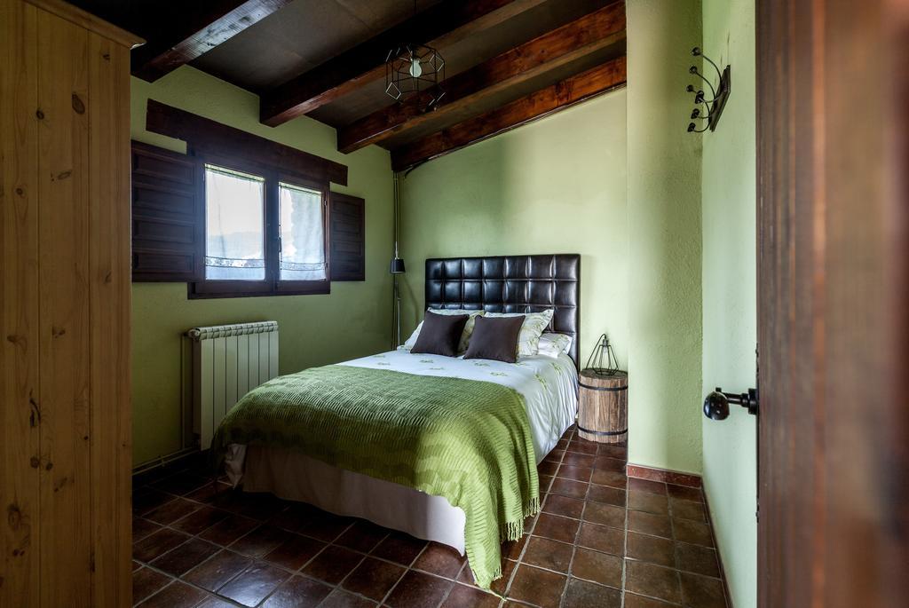 Estanca La Pau - Adults Only Guest House Malla Екстериор снимка